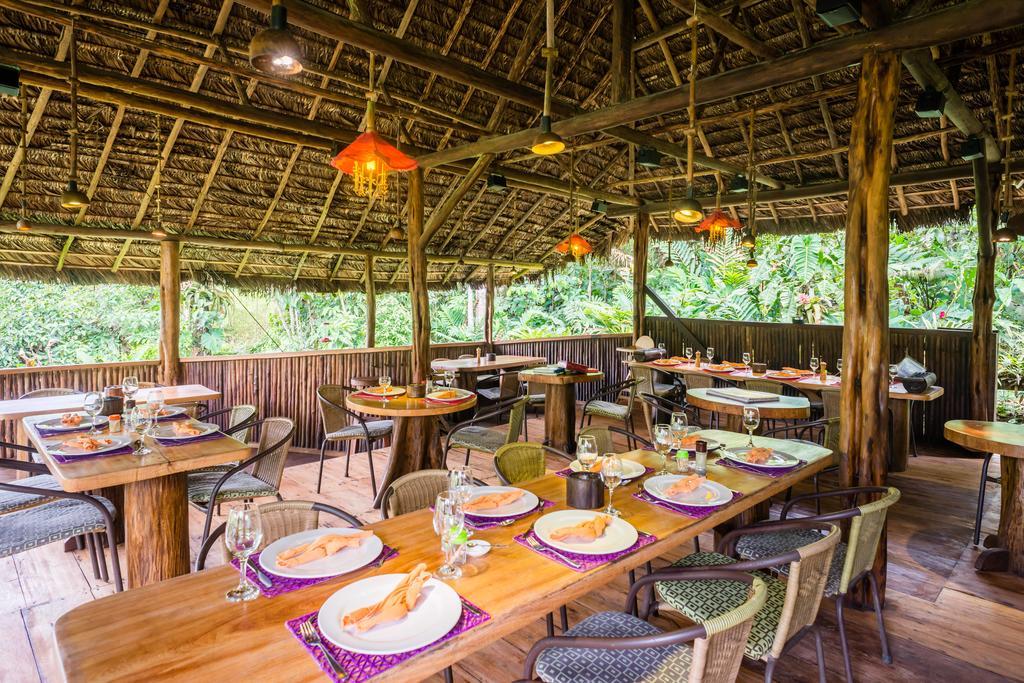 Hakuna Matata Amazon Lodge Archidona Exterior photo